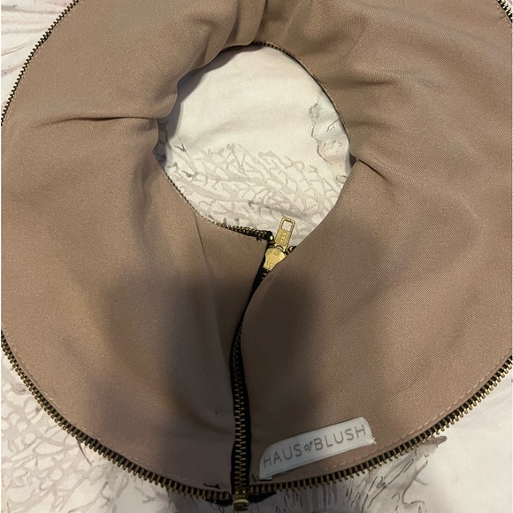 Cult Brand Haus of Blush Zipper Collar - Picture 6 of 7